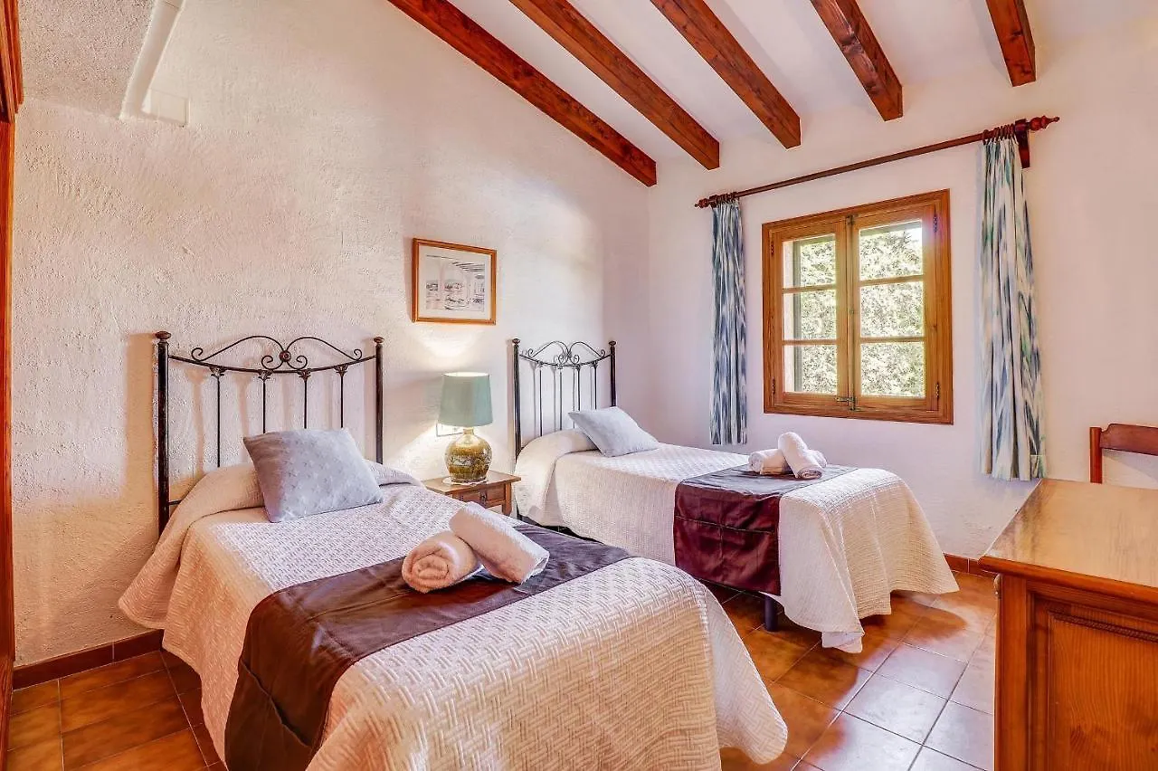 Villa Joan Pollença 0*,
